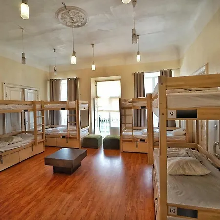 The Monks Bunk Hostel&Bar-3