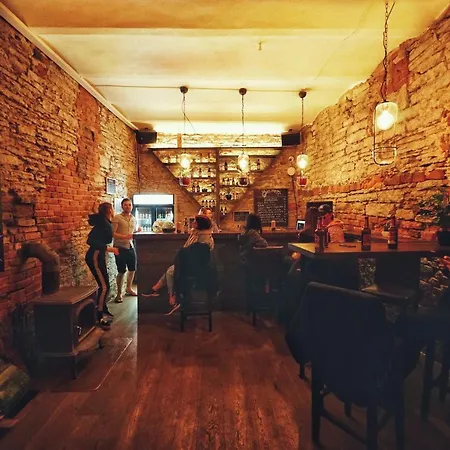 The Monks Bunk Hostel&Bar-2